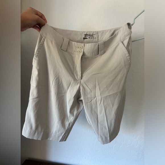 Women’s Nike Golf Shorts - Picture 1 of 3